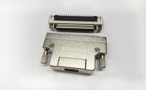 SCSI-68P焊线公头 配金属外壳 长螺杆